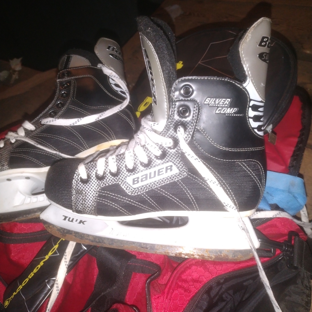 SOLD  Bauer Silver Comp Ice Hockey Skates